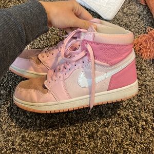 Pink Jordan 1’s